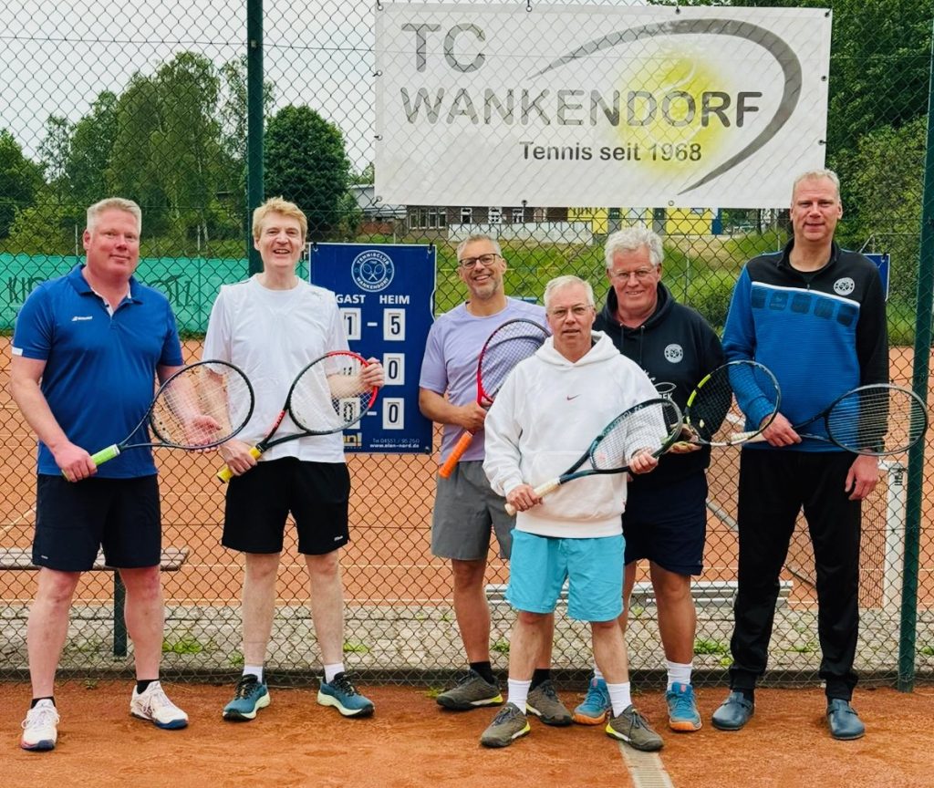 407660ec-1cf5-40f7-aa21-0829cd3209d2-1024x864 Unsere Herrenteams Sommer 2025