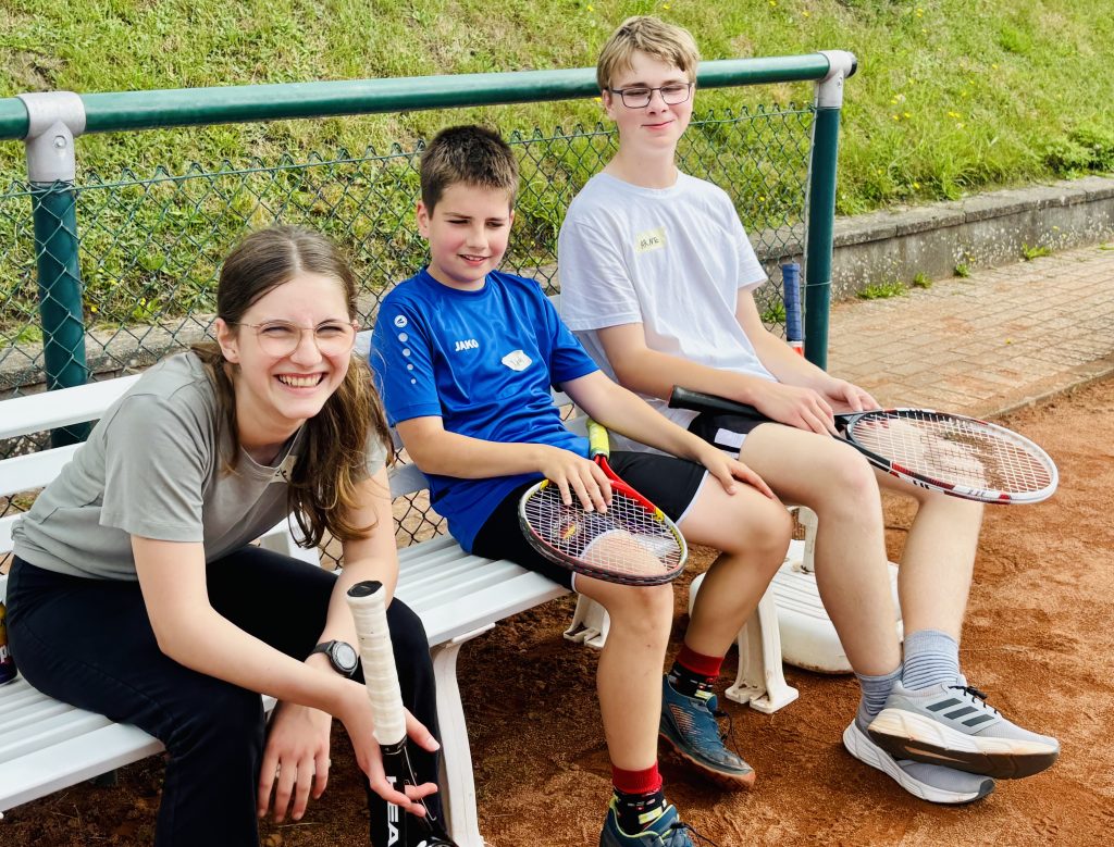 IMG_9874-1024x779 Tennis-Projekt Gymnasium Schloss Plön