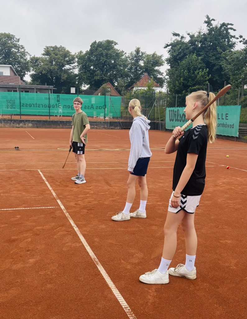 IMG_9919-794x1024 Tennis-Projekt Gymnasium Schloss Plön